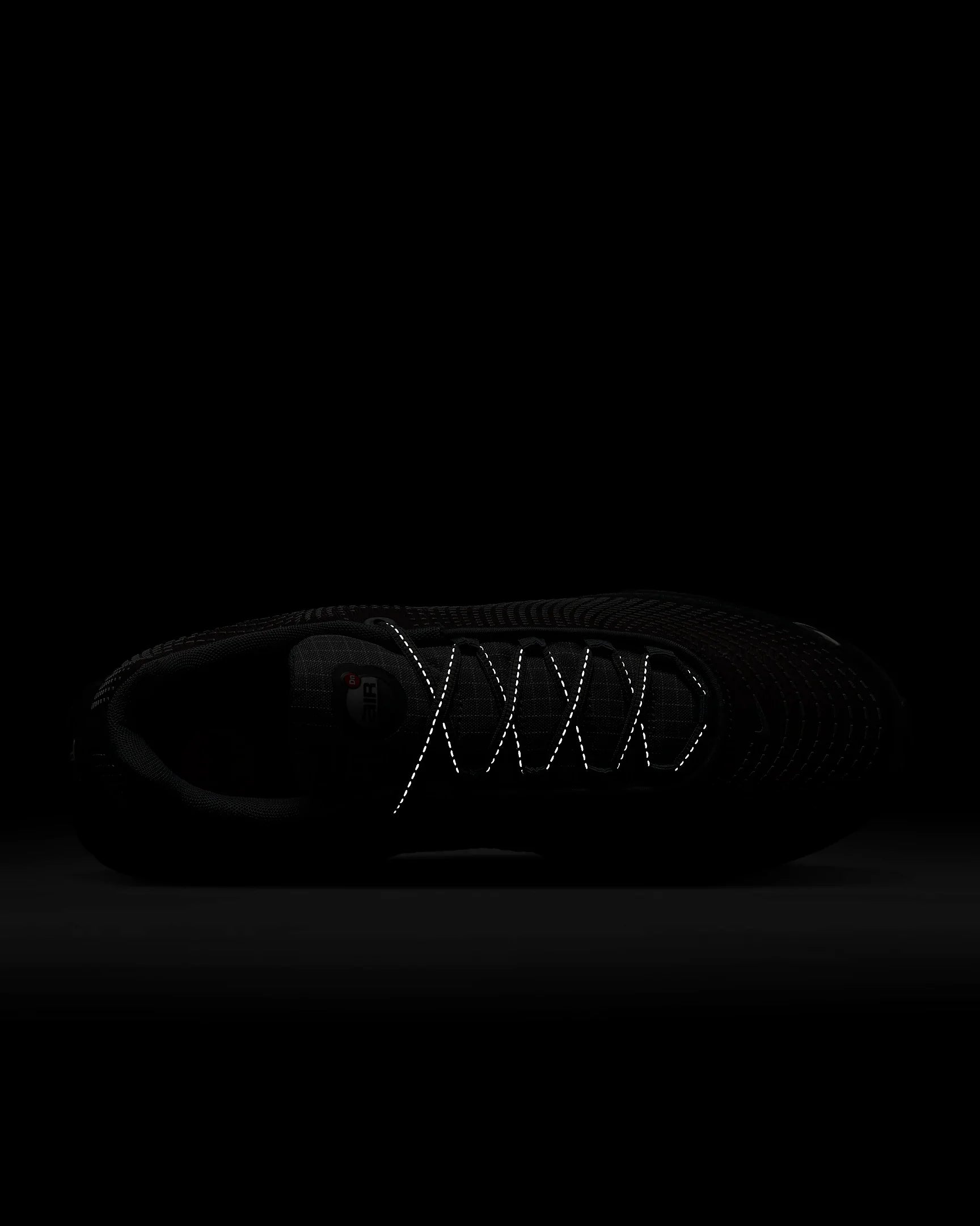 Nike Air Max DN Winterized Shoes