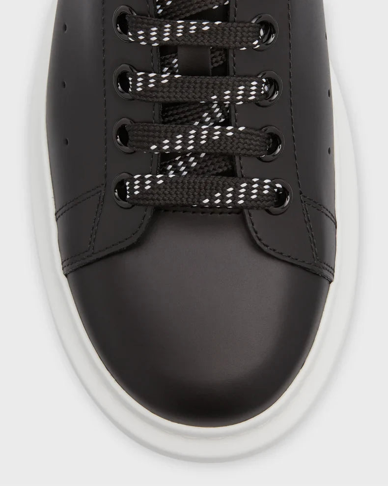 ALEXANDER MCQUEEN Black And White Men's Oversized Sneakers
